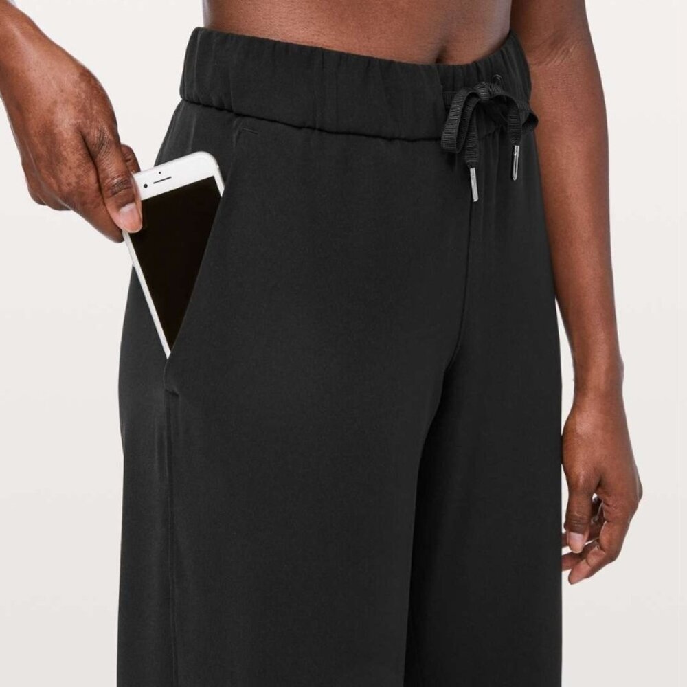 Lululemon On The Fly Wide Leg Pant - Picture 3 of 10
